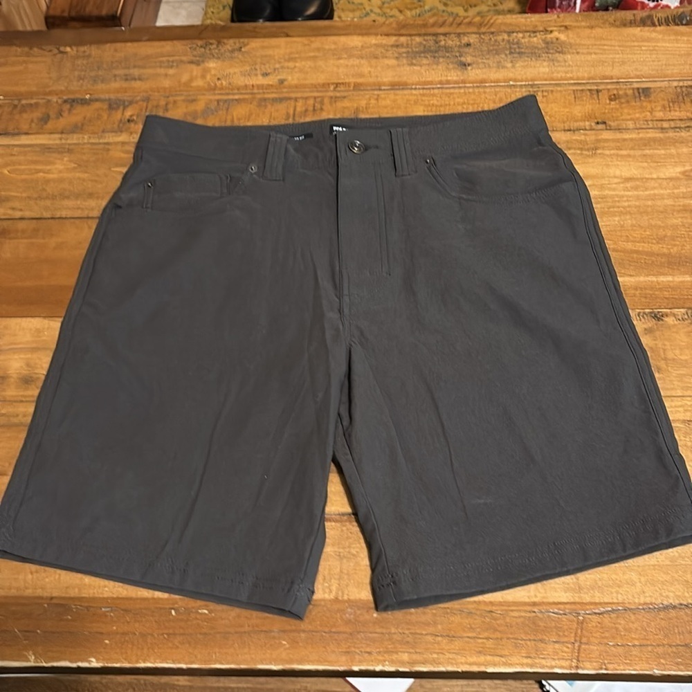Prana mens shorts 32/9”